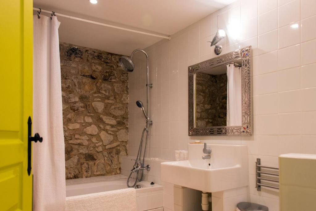 La Belugue Bed & Breakfast Beaumont-de-Pertuis Екстериор снимка